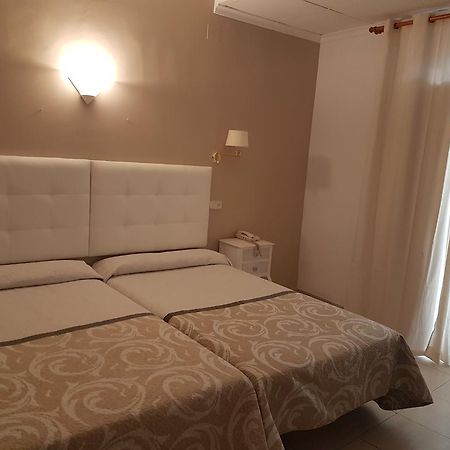 Hostal Centro Toledo Buitenkant foto