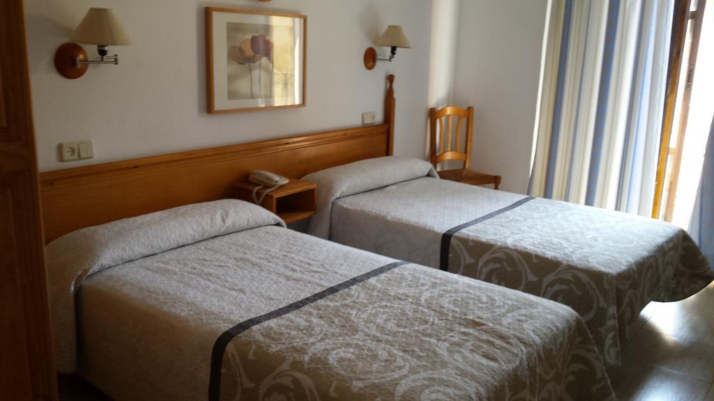 Hostal Centro Toledo Buitenkant foto