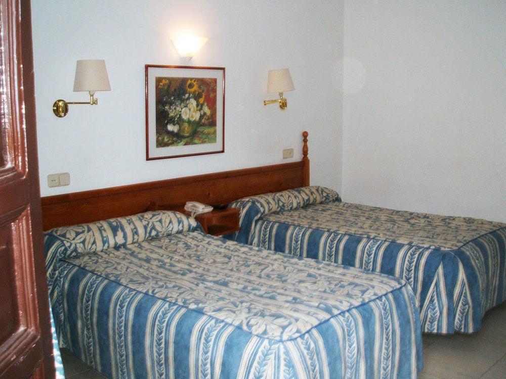 Hostal Centro Toledo Buitenkant foto