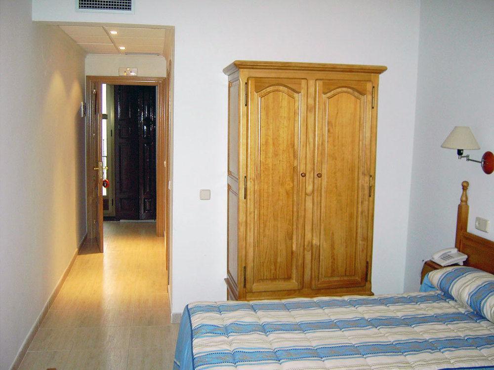 Hostal Centro Toledo Buitenkant foto