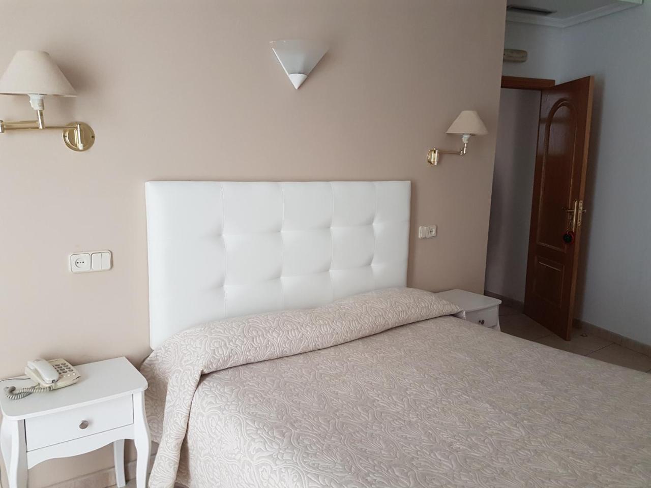 Hostal Centro Toledo Buitenkant foto